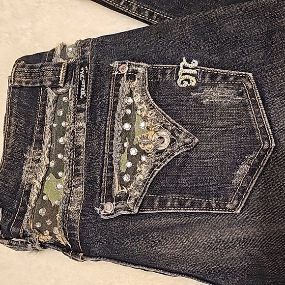 Miss Me Jeans - Picture 2 of 7